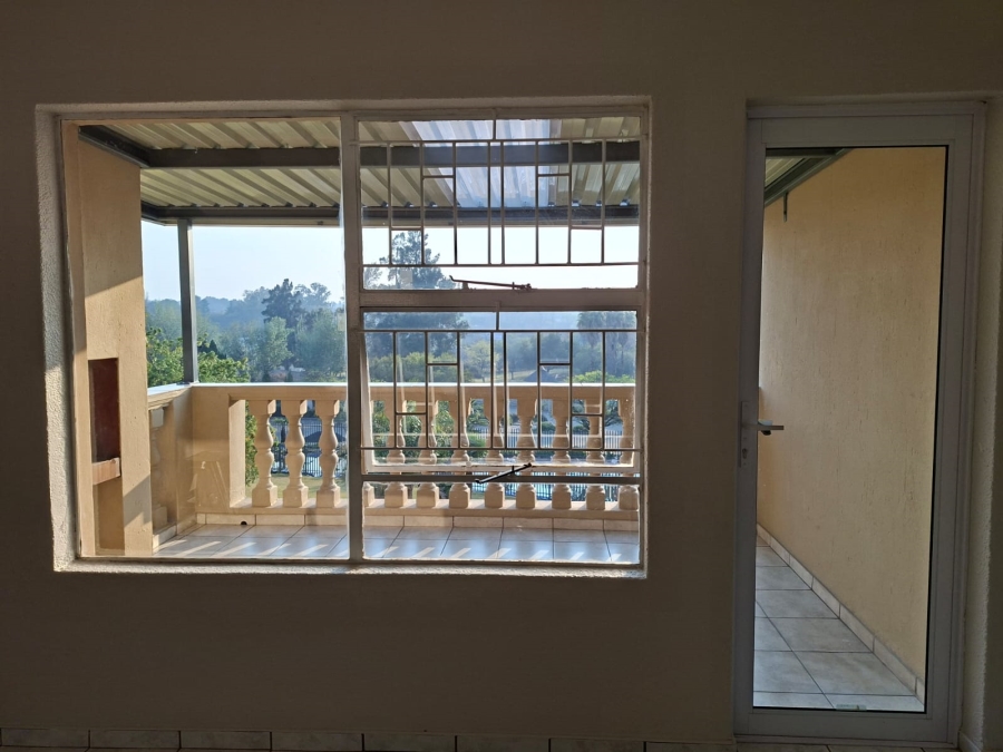 1 Bedroom Property for Sale in Vaalpark Free State